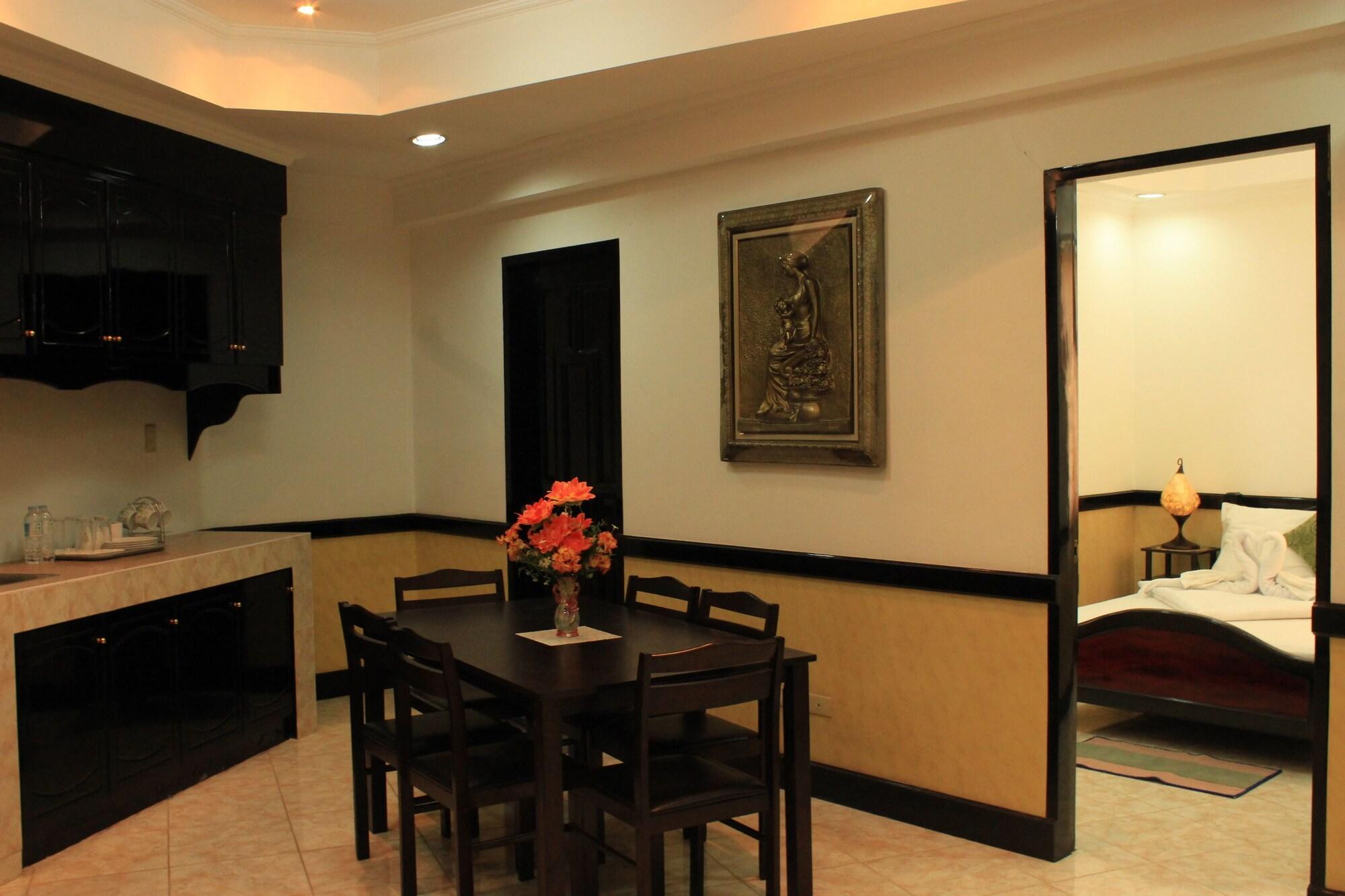 Green One Hotel Мактан Екстериор снимка