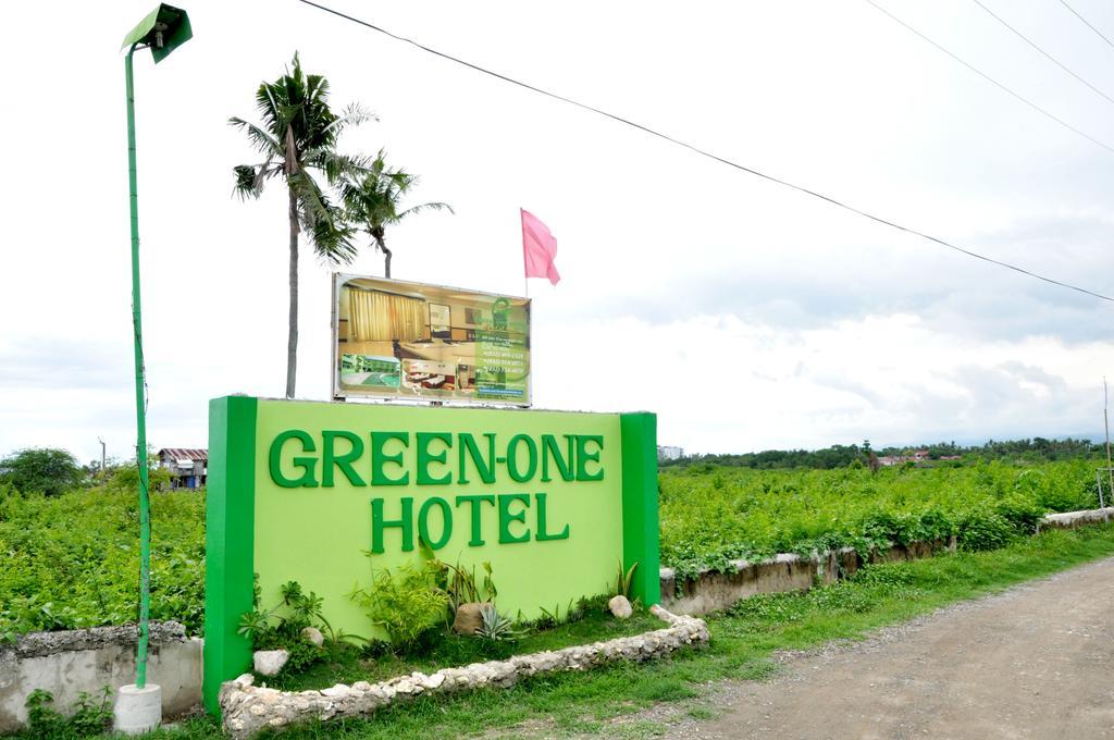 Green One Hotel Мактан Екстериор снимка