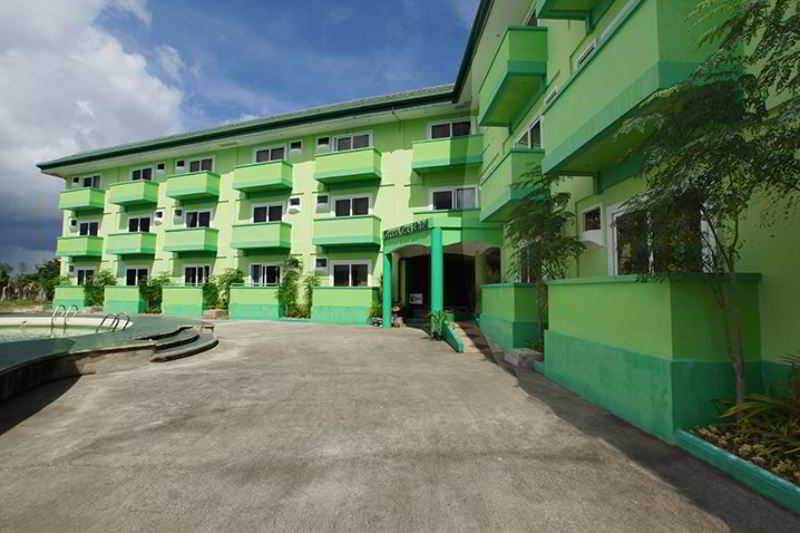 Green One Hotel Мактан Екстериор снимка